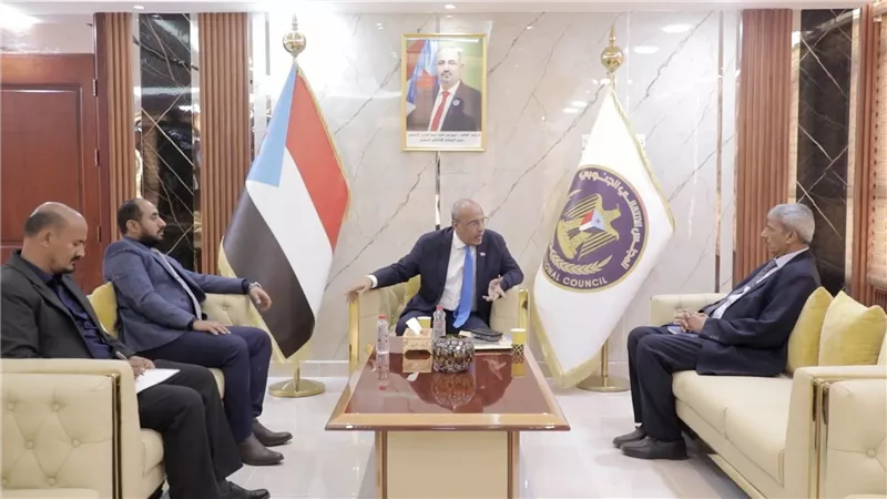 الكثيري يشدد على أهمية التنسيق المشترك بين السلطة وانتقالي لحج