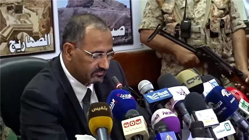 الرئيس عيدروس الزُبيدي.. الرجل الأول المكافح للإرهاب في الجنوب