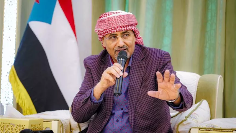 الرئيس الزُبيدي: العدوان الحوثي على الضبة والنشيمة عطّل تصدير النفط والغاز
