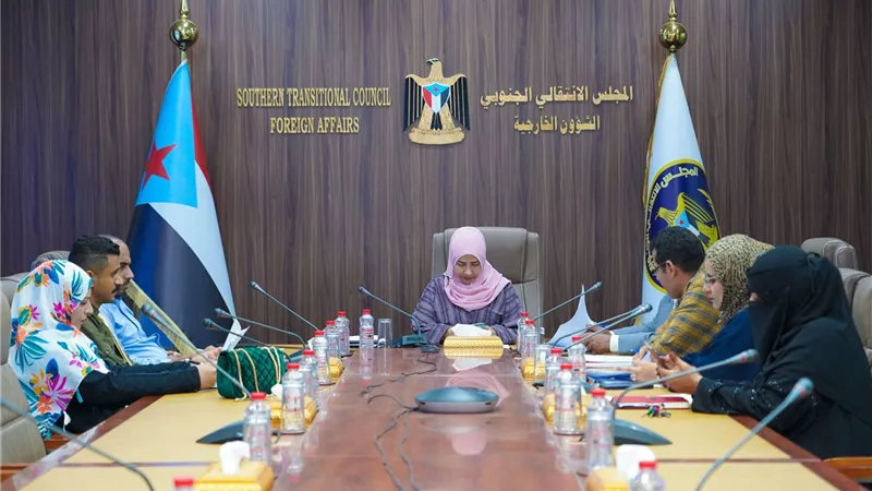 هيئة الإغاثة والأعمال الإنسانية تبحث سبل الاهتمام بأسر الشهداء والجرحى