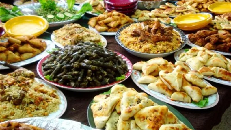 تحضيرات رمضان.. بين الاحتفاء بالقدوم والتخلي عن شراء متطلبات الصيام 