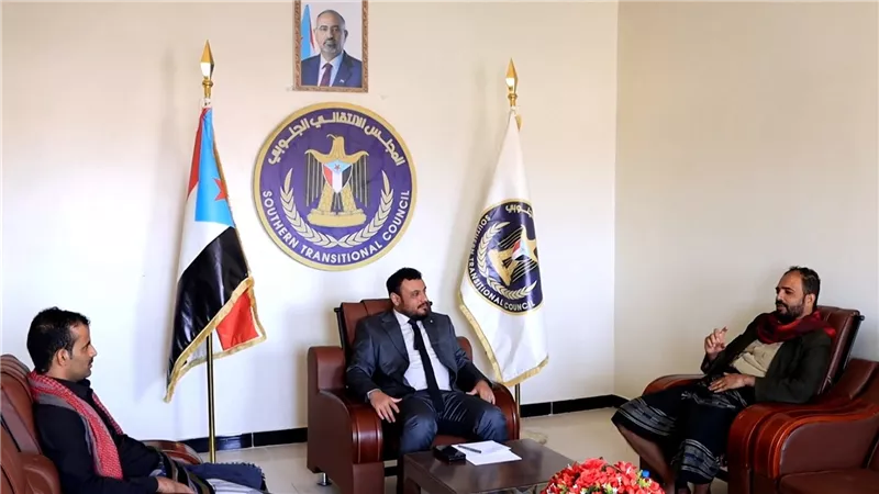 بن لكسر يطلع على الصعوبات التي تواجه عمل تنفيذيتي انتقالي حبان والطلح