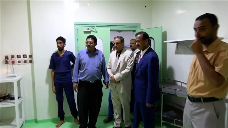محافظ شبوة يؤكد أهمية دور القطاع الخاص في تحقيق النهوض بالقطاع الصحي 