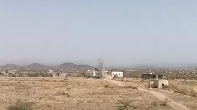 مليشيا الحوثي تستهدف الأعيان المدنية بمنطقة الجب شمالي الضالع