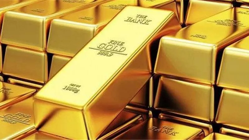 تراجع أسعار الذهب مع ارتفاع الدولار وترقب المستثمرون مؤشرات الفدرالي الأميركي