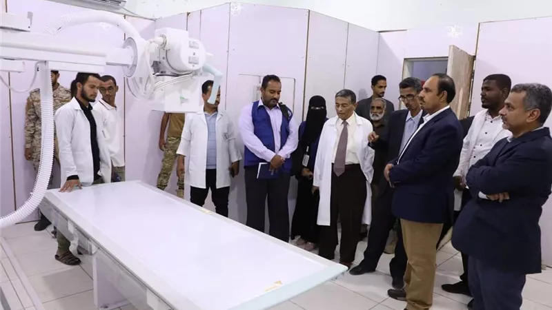 محافظ حضرموت يطلع على سير العمل في هيئة مستشفى ابن سينا
