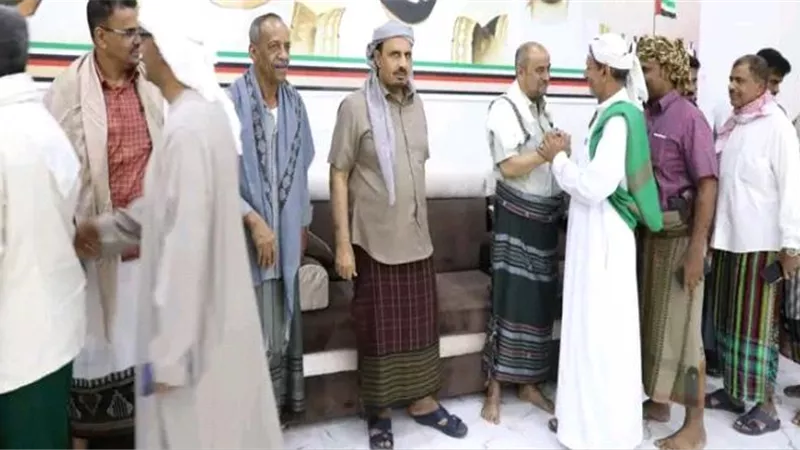 محافظ حضرموت ووزير المالية يشهدان مأدبة الإفطار لقيادة العسكرية الثانية