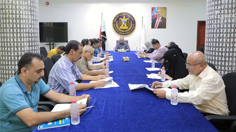 الأمانة العامة تقف أمام كارثة السيول في حضرموت والمهرة وتشدد على سرعة معالجة أوضاع الكهرباء