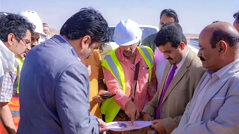 استلام موقع محطة الطاقة الشمسية الإماراتية في شبوة