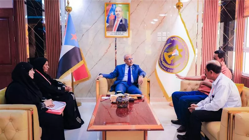 رئيس الجمعية الوطنية يبحث مع فريق الحوار الوطني الجنوبي آلية التنسيق المشترك