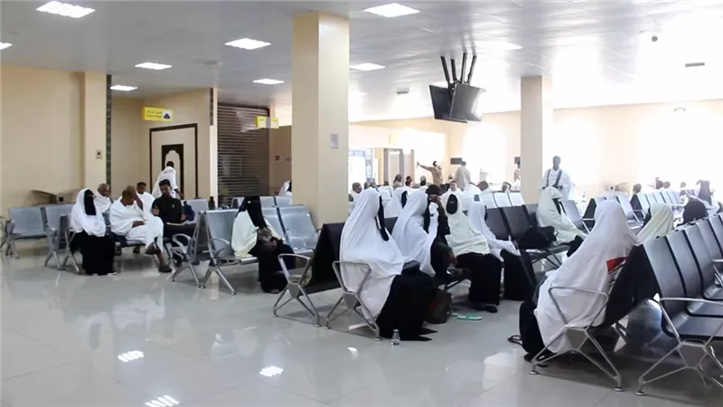 تسيير رحلة جوية لنقل الحجاج من أبناء سقطرى إلى بيت الله الحرام 