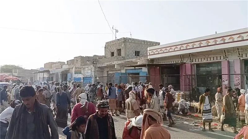 ارتفاع الأسعار يحرم الكثير من أهالي المحفد في أبين عن شراء أضاحي العيد 
