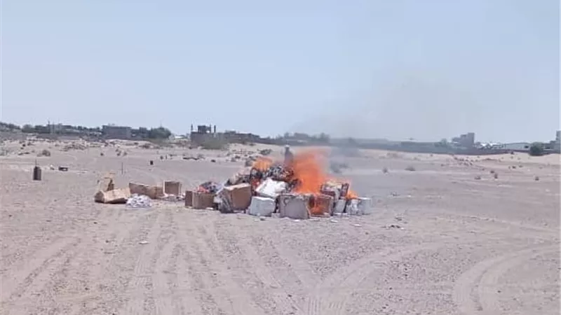 صور.. حزام طوق عدن يتلف كمية كبيرة من الأدوية المهربة والممنوعة