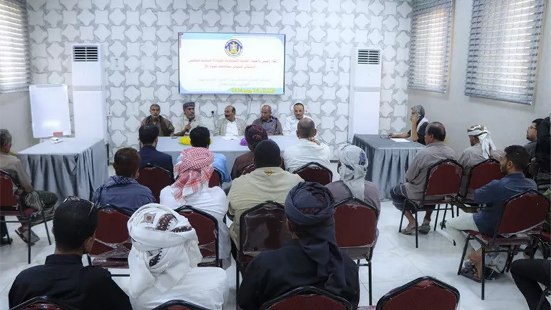 انتقالي شبوة يعقد لقاءً مع اللجنة التحضيرية لاتحاد نقابة عمال الجنوب