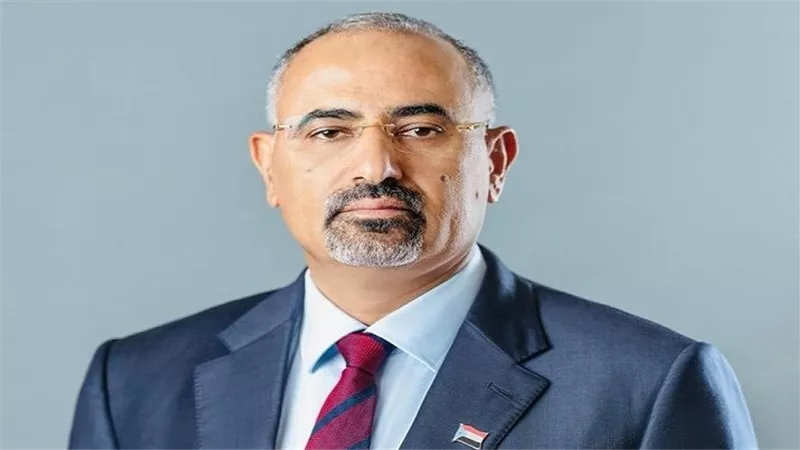 عاجل.. الرئيس الزُبيدي يعود إلى العاصمة عدن بعد زيارات عمل خارجية