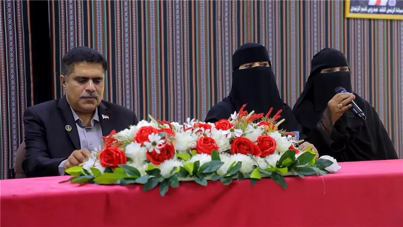   انتقالي حضرموت يحذر السلطة المحلية من العمل لصالح أحزاب تسببت باجتياح الجنوب 