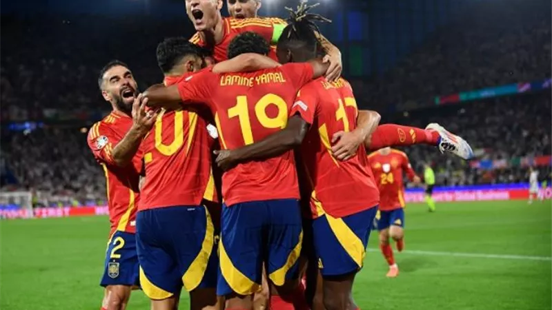 إسبانيا تهزم فرنسا وتتأهل إلى نهائي كأس أوروبا
