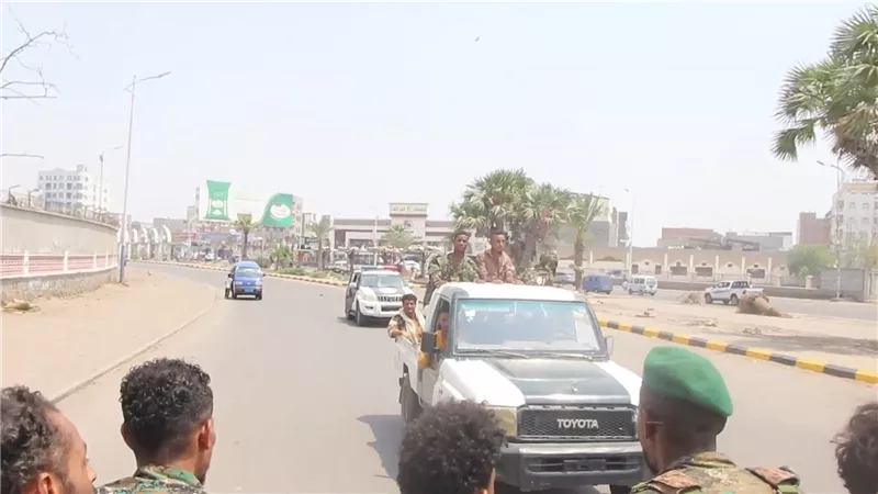حملة أمنية لمنع حمل السلاح غير المرخص بمديرية الشيخ عثمان