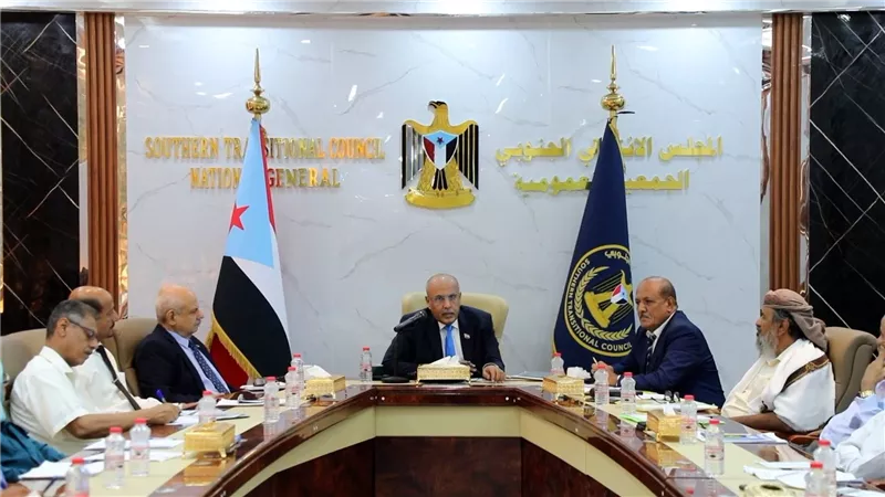 الهيئة الإدارية للجمعية الوطنية تقف أمام تقرير لجنة الفكر والإرشاد الديني