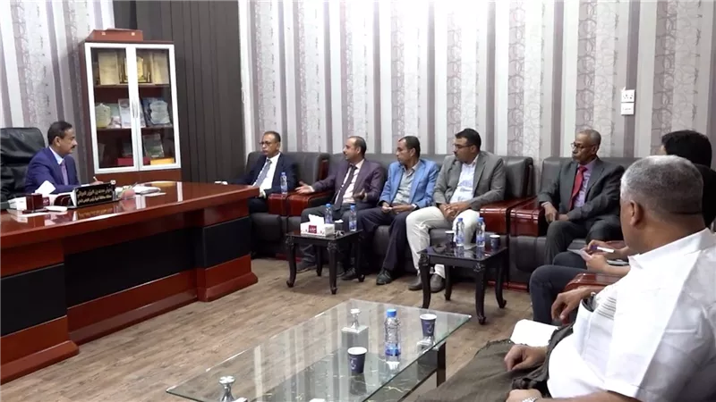 ابن الوزير يرحب بإطلاق الدراسات البيئية الخاصة بإنشاء مصفاة شبوة