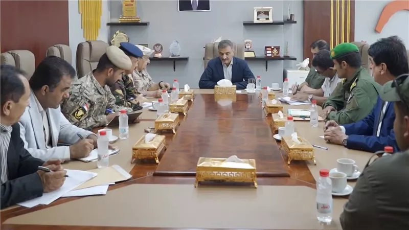 برئاسة لملس.. اللجنة الأمنية بعدن تستعرض تحديات المشهد الأمني والعسكري وسُبل مواجهتها
