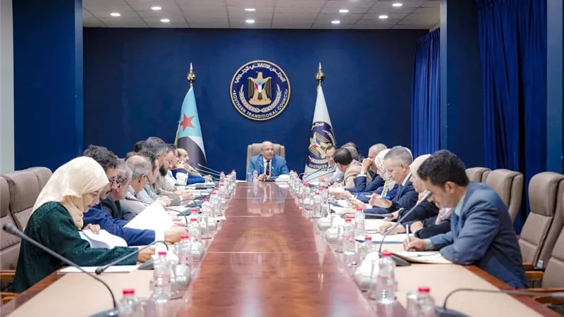 هيئة الرئاسة تؤكد على ضرورة توجيه نشاط الإرشاد الديني للتصدي للأفكار الحوثية والإرهابية