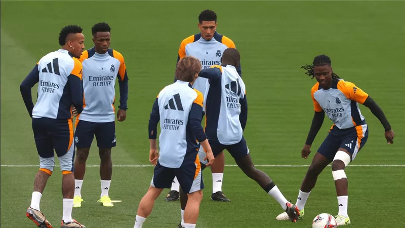 ريال مدريد يُنهي تحضيراته لخوض الكلاسيكو
