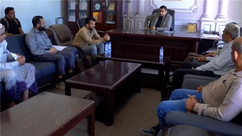 الوكيل لمروق يبحث مع أطباء بلا حدود تدخلاتها في المحافظة