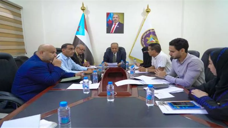 مركز البحوث يستعرض التطورات السياسية وأثرها على الجنوب
