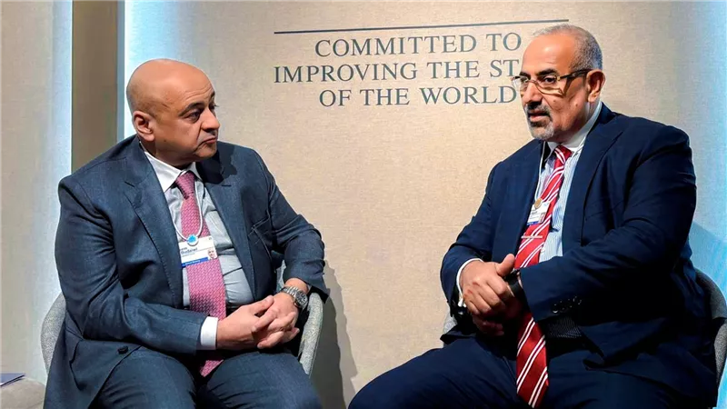 الرئيس الزُبيدي يعقد لقاءات ثنائية مع عدد من رؤساء الوفود المشاركة بالمنتدى الاقتصادي بسويسرا 