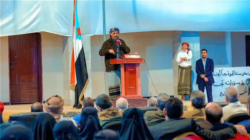 عاجل.. الرئيس الزُبيدي يزور الضالع ويلتقي قيادات المحافظة ويشيد بتضحيات أبناءها منذ انطلاق الثورة الجنوبية 