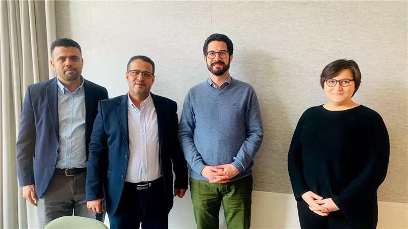 ممثل الانتقالي في ألمانيا يناقش تداعيات تصعيد الحوثي والجهود الاقتصادية في الجنوب