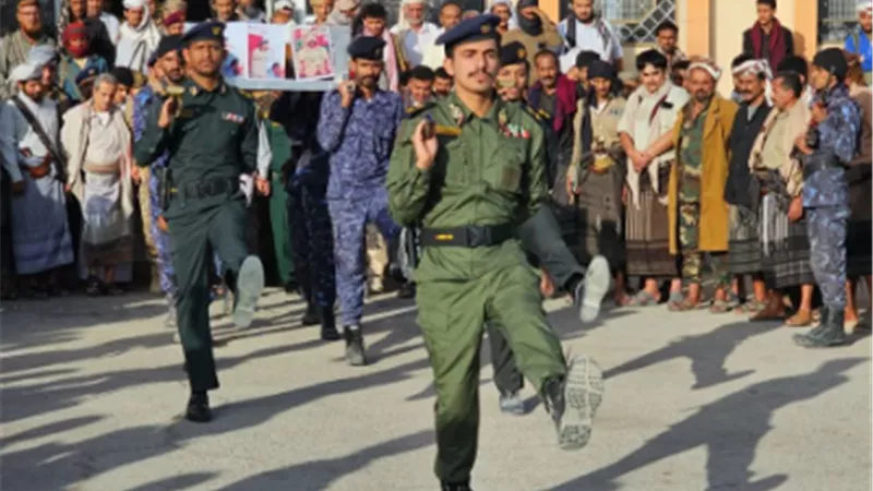 تشييع مهيب للفقيد العميد الركن محمد المسلمي في مديرية عتق 