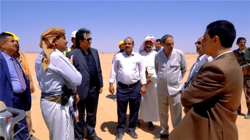 أمين عام محلي شبوة يتفقد سير العمل في مشروع كلية الطب