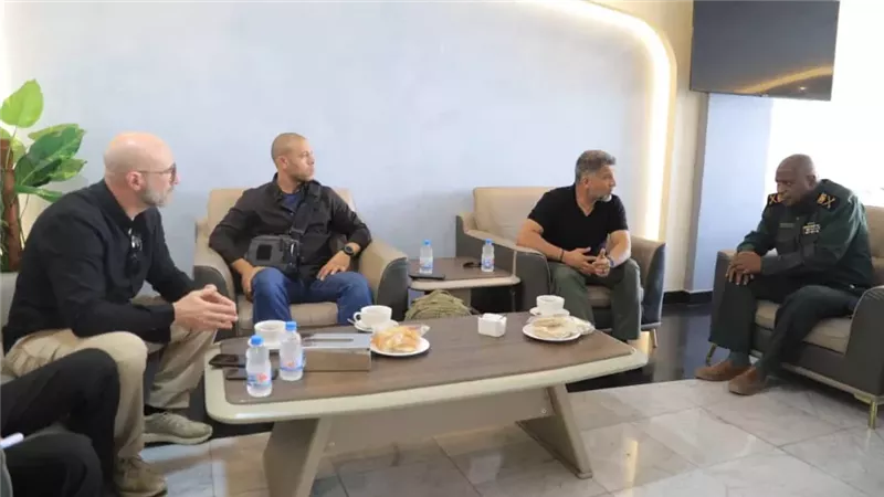 وفد من الإنتربول الدولي يصل عدن لتعزيز التعاون الأمني في إطار مشروع برنامج الأمن البحري