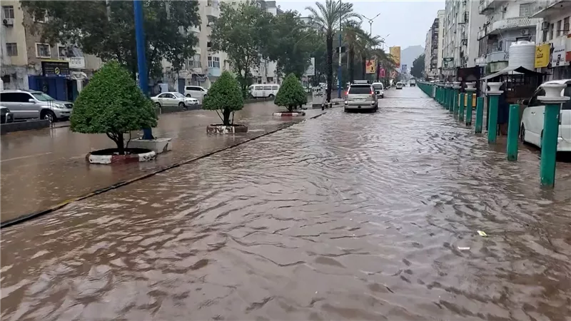 توقّعات باستمرار الأمطار بأنحاء عموم محافظات الجنوب 