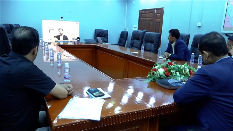 محافظ شبوة يناقش مع منظمة أطباء بلا حدود دعم القطاع الصحي بالمحافظة