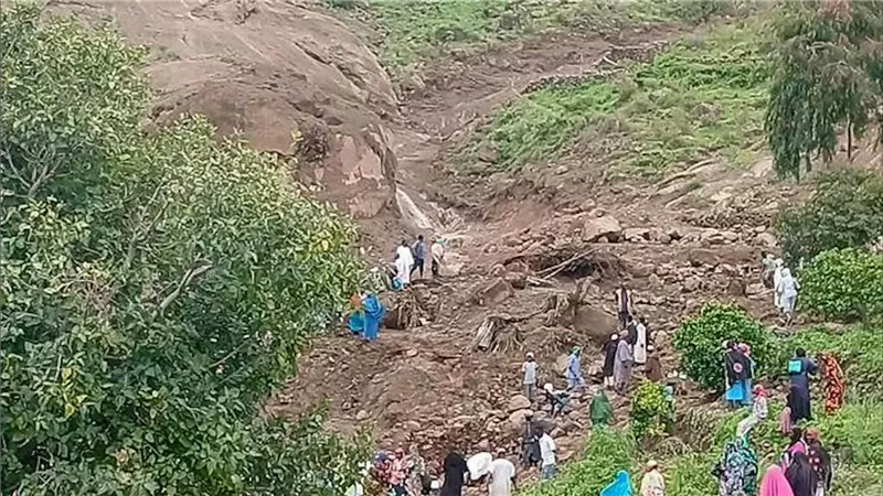 انزلاق أرضي يبتلع قرية بأكملها بالسودان ويودي بحياة ألف شخص