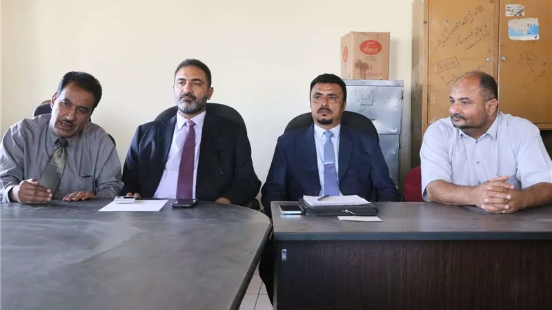 فريق التوجيه والرقابة الرئاسي يلتقي قيادة السلطة المحلية بمديرية الضالع