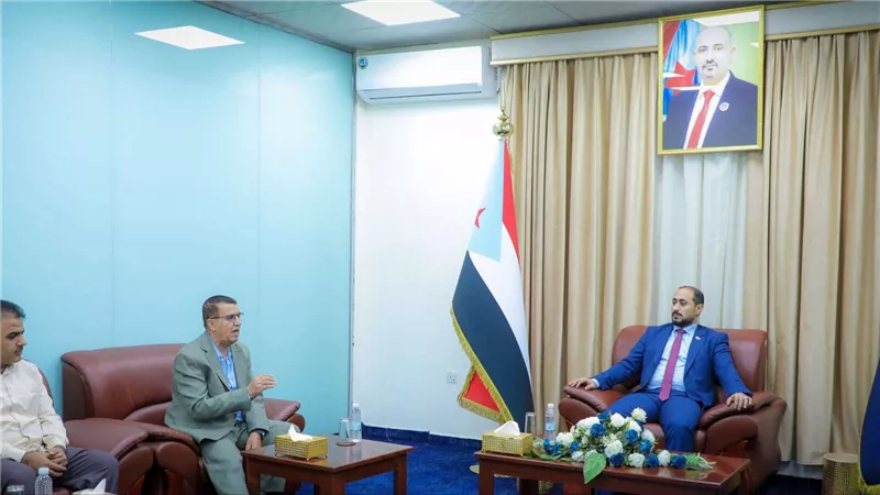 الأمين العام يناقش مع وكيل قطاع الصناعة بوزارة الصناعة سبل تعزيز العمل 