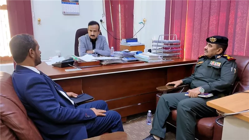 محافظ شبوة يطلع على استعدادات استلام 10 مستشفيات بعد إعادة تأهيلها بدعم إماراتي