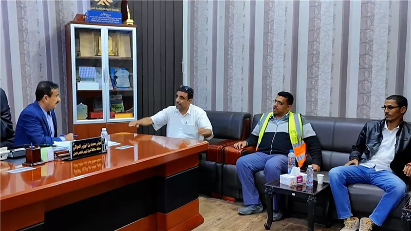 محافظ شبوة يعلن قرب تنفيذ حزمة مشاريع للطاقة المستدامة بدعم إماراتي