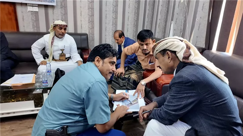 محافظ شبوة يدشن أولى لبنات إنشاء المدينة الطبية الأولى بالمحافظة 