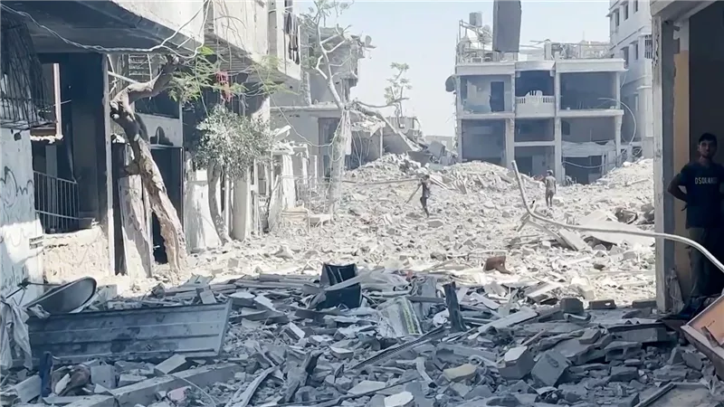 مصادر طبية فلسطينية: 90 شهيدا منذ استئناف الهجمات الإسرائيلية على قطاع غزة