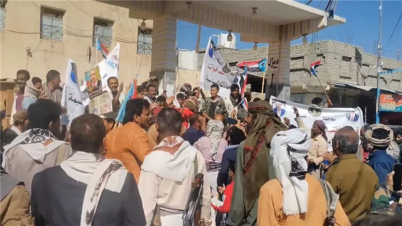 بيحان تشهد مسيرة جماهيرية احتفالًا بانتصارات القوات الجنوبية في عارين وحضرموت
