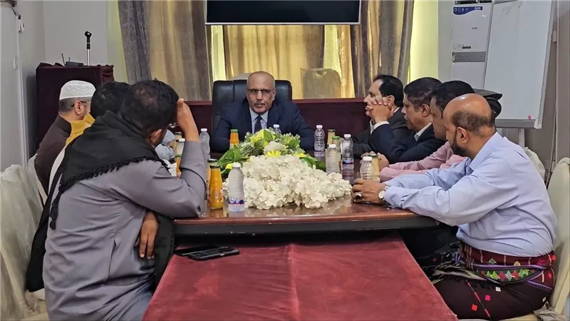 الكثيري يطلع على أوضاع مؤسسة الكهرباء بوادي حضرموت 