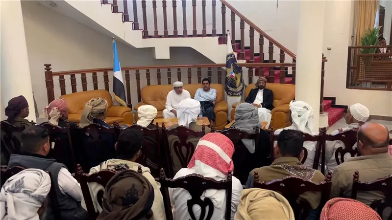 الكثيري يشيد بالدور النضالي لقبيلة آل كندة ويؤكد أهمية توحيد الصف الحضرمي