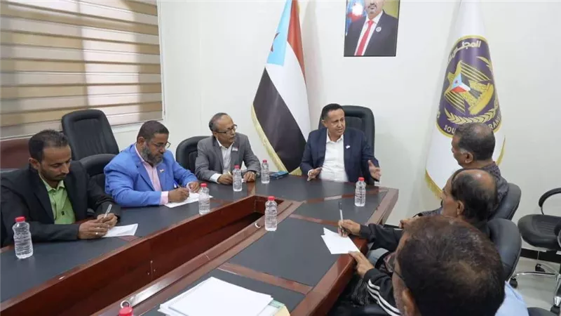 الحالمي يلتقي قيادة الاتحاد العام لنقابات عمال الجنوب ويؤكد أهمية العمل النقابي ووحدة الصف