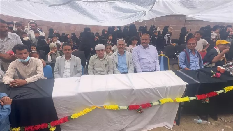 بحضور رئيس انتقالي الضالع .. كلية عدن للعلوم الطبية تحتفي بتخريج الدفعة الثالثة