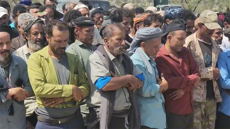 تشييع الشهيد أديب القطامي إلى مسقط رأسه بحجر في الضالع